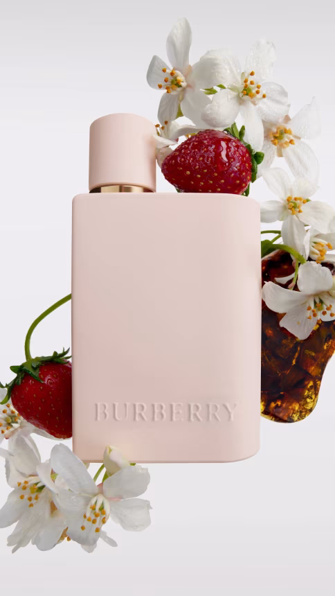 Energické gurmánské vůně: Burberry Her Eau de Parfum Intense - foto 4 | brand photo