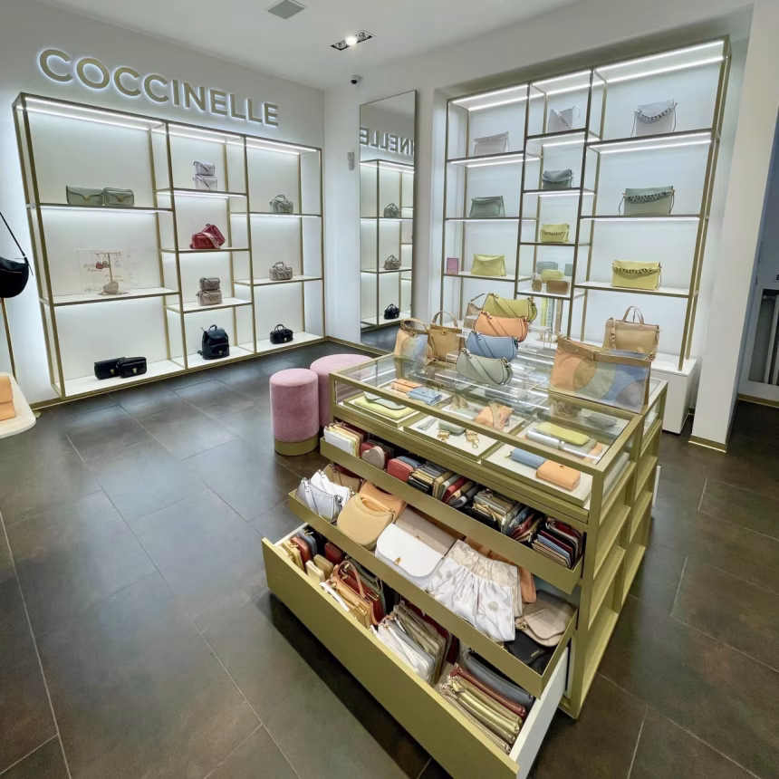 Luxusní móda s Pignus.cz: Kabelka Coccinelle C-me, dámská obuv a pánské doplňky - foto 7 | brand photo