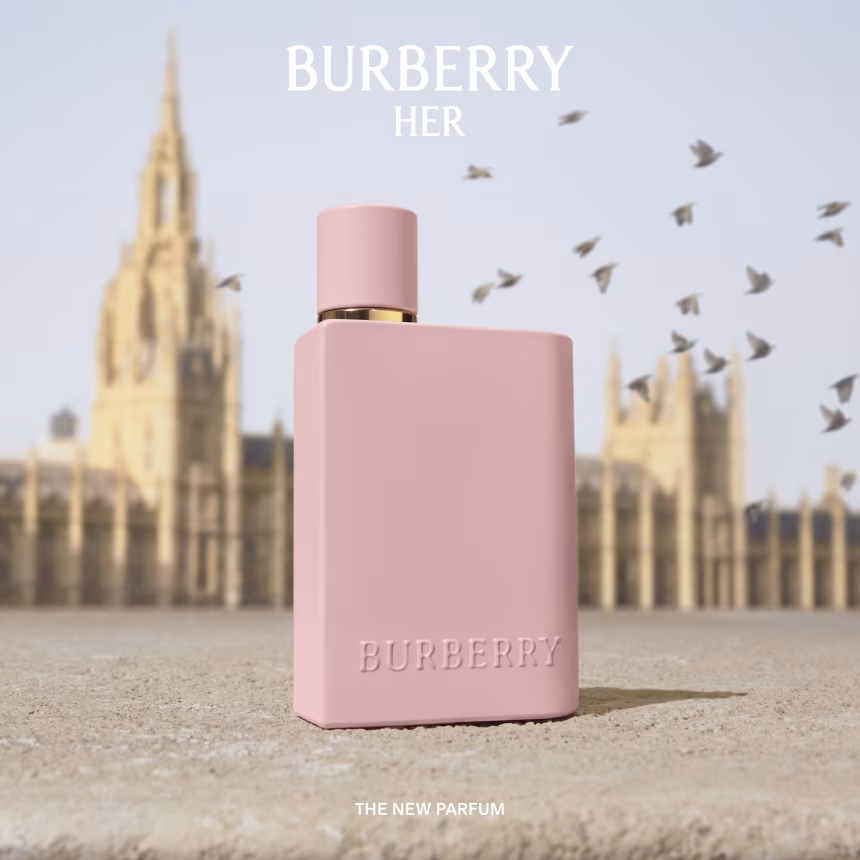 Burberry Her Parfum: Nová dámská vůně s Olivií Dean v hlavní roli