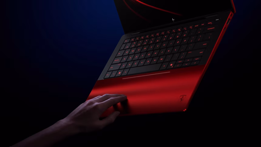 Foto credit: HP x Ferrari