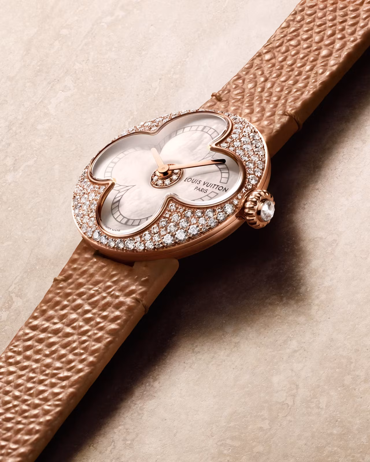 Louis Vuitton Colour Blossom: monogramový květ jako šperkové hodinky - fotografie 4
