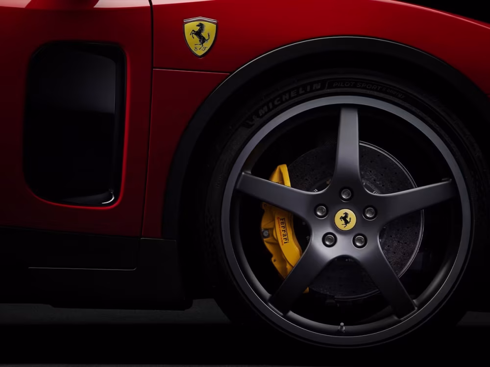Ferrari Luce: Kontroverzní elektromobil, který v Číně vyprodal svůj limit v mžiku - fotografie 2